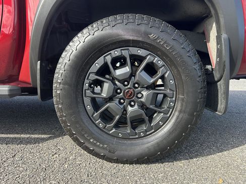 Used 2023 Nissan Frontier PRO-4X w/ Pro-4X Premium Package image 10