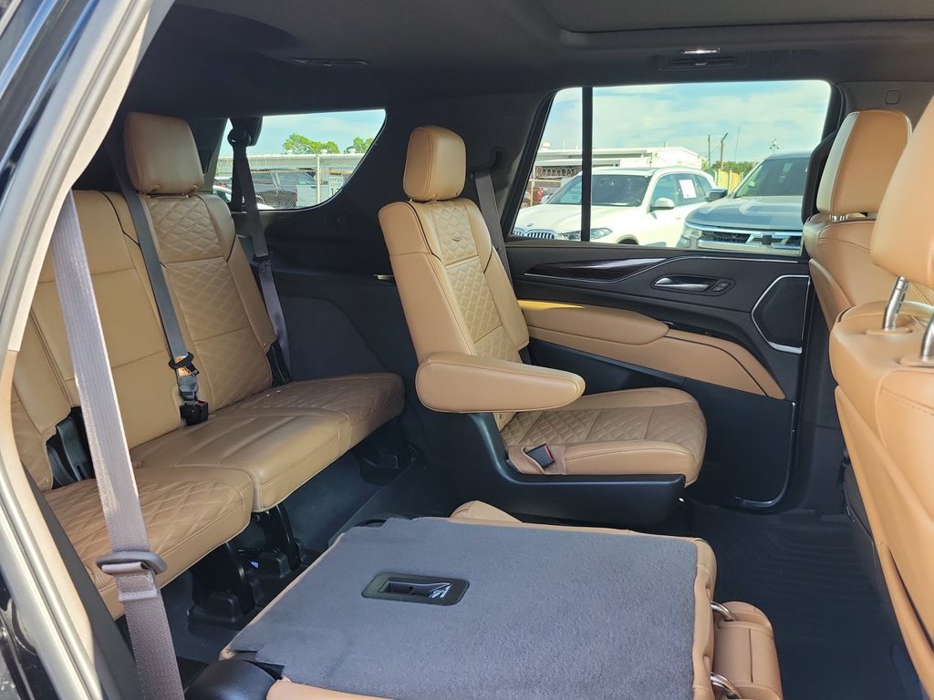 Certified 2023 Cadillac Escalade Premium Luxury w/ Performance Package RWD image 28