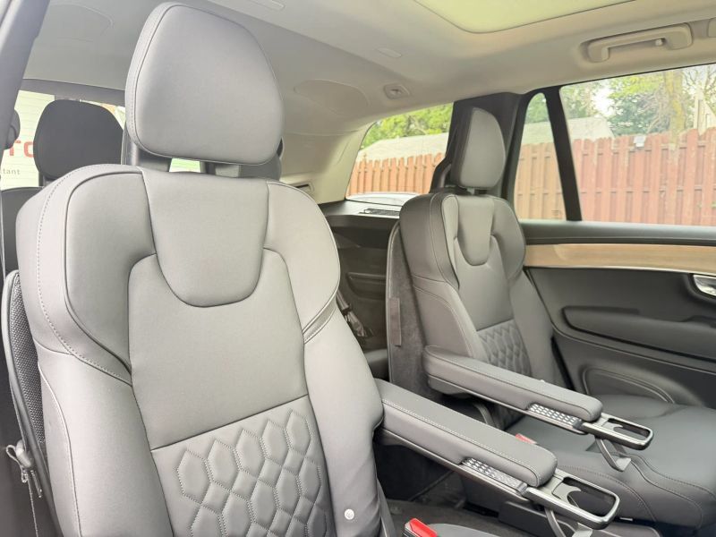 Used 2025 Volvo XC90 B6 Plus w/ Protection Package Premier AWD/4WD image 30