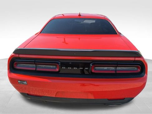 Used 2023 Dodge Challenger SXT w/ Plus Package image 7