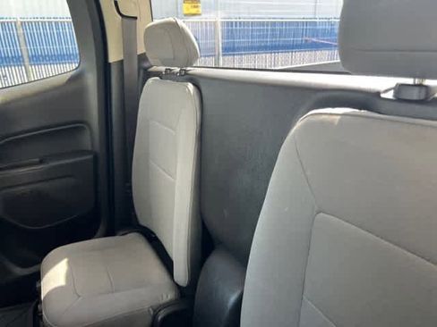 Used 2022 Chevrolet Colorado W/T w/ WT Convenience Package image 19