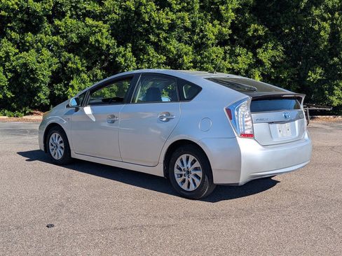 Used 2013 Toyota Prius Prime Plug-In Hybrid image 5