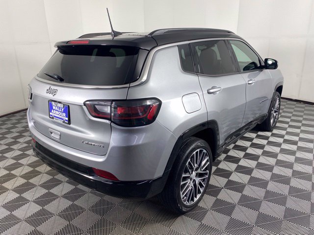 Used 2023 Jeep Compass Limited w/ Elite Group AWD/4WD image 9