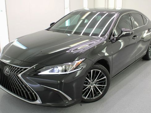 Used 2022 Lexus ES 350 w/ Premium Package FWD image 28