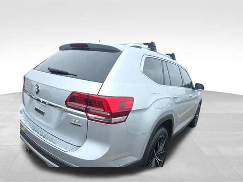 Used 2019 Volkswagen Atlas SEL Premium image 4