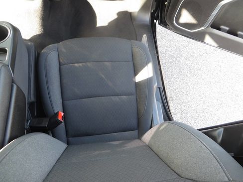 Used 2025 Chevrolet Silverado 1500 LT image 20