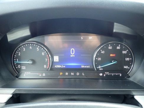 Used 2022 Ford Explorer XLT w/ Equipment Group 202A AWD/4WD image 16