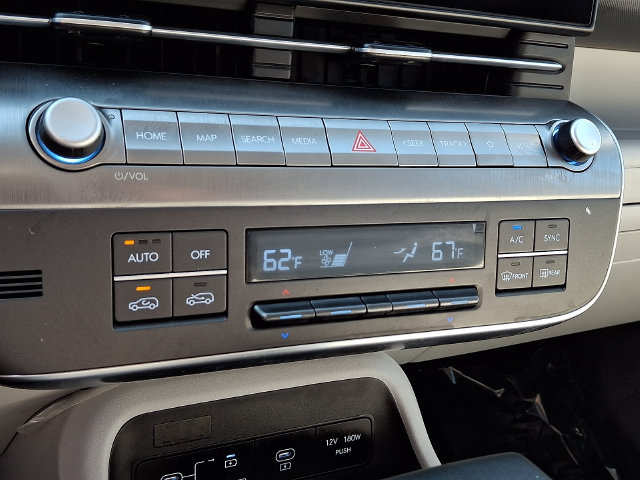 Used 2025 Hyundai Kona SEL AWD/4WD image 15