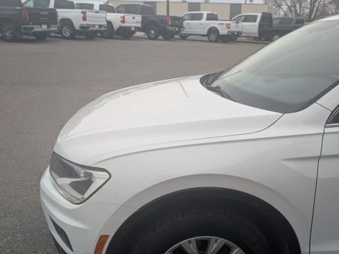 Used 2018 Volkswagen Tiguan SE w/ 3rd Row Seat Package image 4