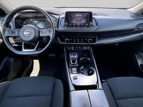 Used 2024 Nissan Rogue S image 15