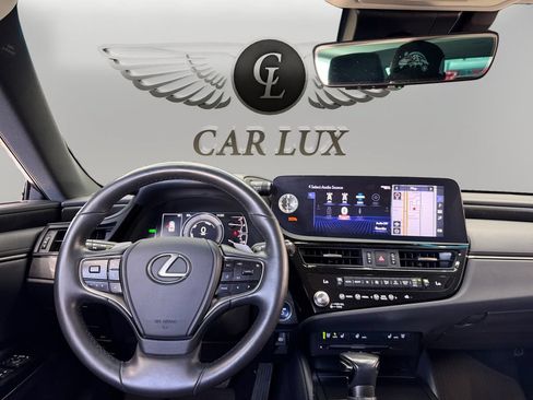 Used 2022 Lexus ES 300h w/ Premium Package FWD image 10