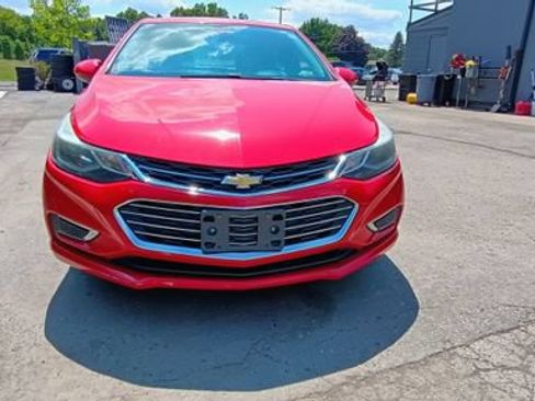 Used 2016 Chevrolet Cruze Premier FWD image 9