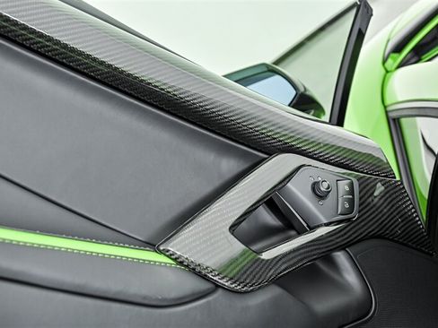 Used 2018 Lamborghini Aventador S AWD/4WD image 20