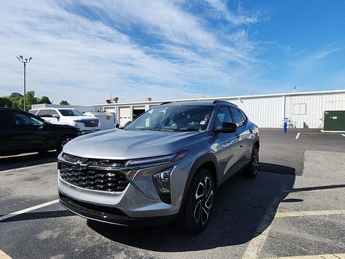 New 2026 Chevrolet Trax RS FWD image 1
