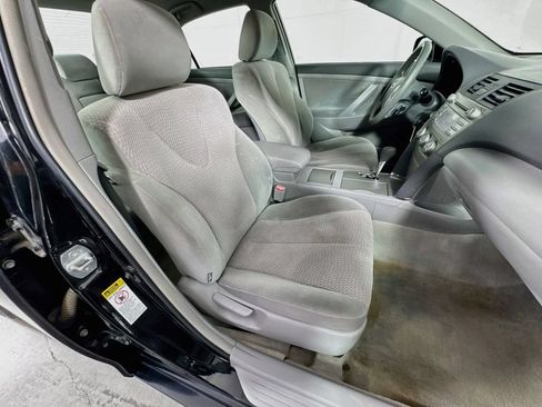 Used 2011 Toyota Camry LE w/ Fleet Convenience Pkg FWD image 30