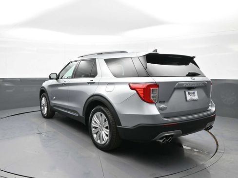Used 2022 Ford Explorer King Ranch w/ Premium Technology Package AWD/4WD image 8