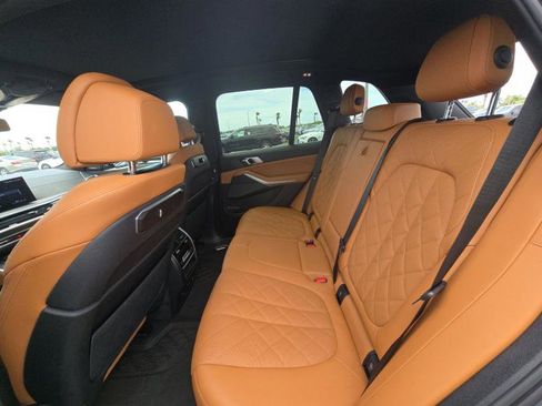 Used 2024 BMW X5 xDrive50e w/ M Sport Package image 8