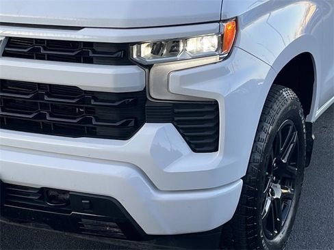 Used 2024 Chevrolet Silverado 1500 RST w/ Z71 Off-Road Package image 10