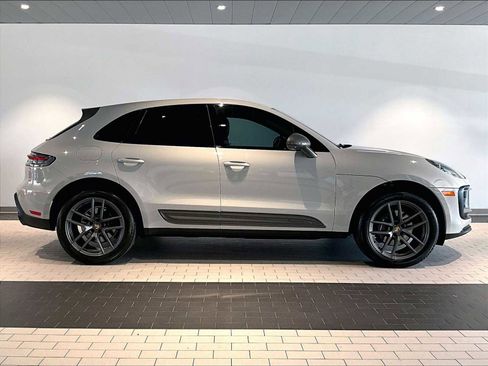 Used 2024 Porsche Macan Turbo image 11