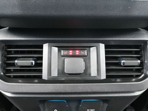 Used 2023 Ford F150 Platinum AWD/4WD image 42