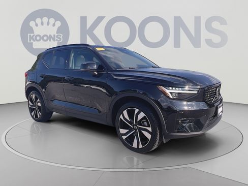 Used 2024 Volvo XC40 B5 Ultimate w/ Protection Package Premier AWD/4WD image 10