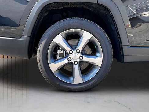 New 2026 Jeep Grand Cherokee L Limited w/ Trailer Tow Package AWD/4WD image 35