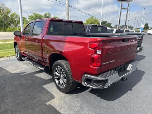 Used 2024 Chevrolet Silverado 1500 LT AWD/4WD image 4