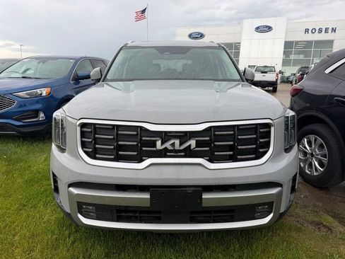 Used 2023 Kia Telluride SX Prestige X-Line AWD/4WD image 2