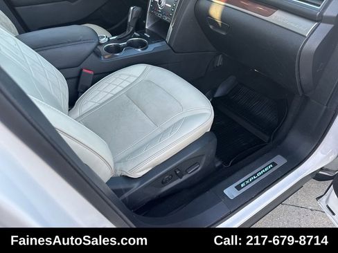 Used 2019 Ford Explorer Platinum image 92