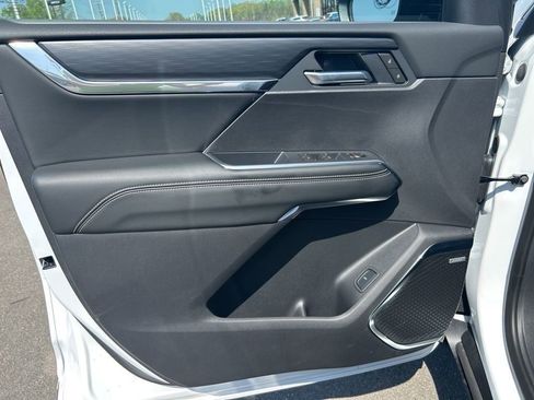 New 2026 GMC Acadia Elevation FWD image 25