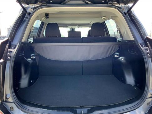 Used 2018 Toyota RAV4 XLE w/ Plus Extra Value Package FWD image 34