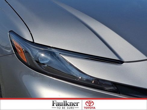 Certified 2025 Toyota Camry SE FWD image 9