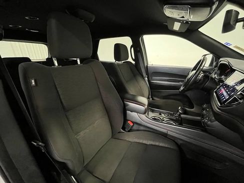 Used 2025 Dodge Durango GT RWD image 9