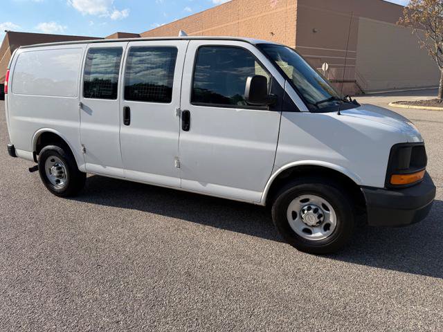 Used 2015 Chevrolet Express 2500 RWD image 37