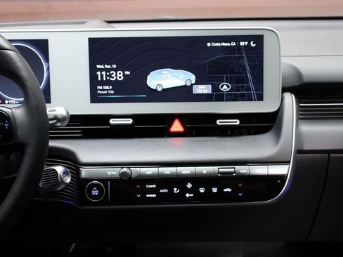 Used 2024 Hyundai Ioniq 5 Limited image 29