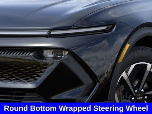 New 2026 Chevrolet Equinox EV LT FWD image 11