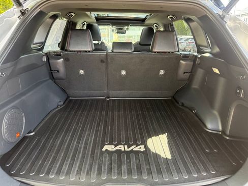 Used 2022 Toyota RAV4 XSE w/ Premium Package AWD/4WD image 9