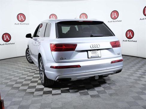 Used 2017 Audi Q7 3.0T Prestige w/ Prestige Package image 6