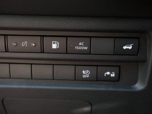 Used 2025 Mitsubishi Outlander SEL Black Edition AWD/4WD image 17
