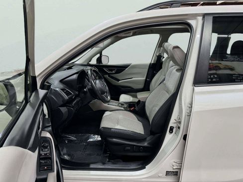Used 2023 Subaru Forester Premium AWD/4WD image 23