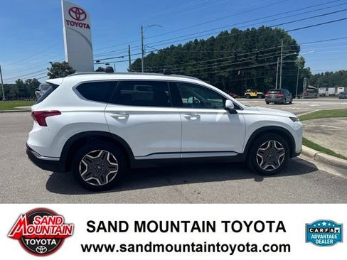 Used 2022 Hyundai Santa Fe Limited FWD image 2