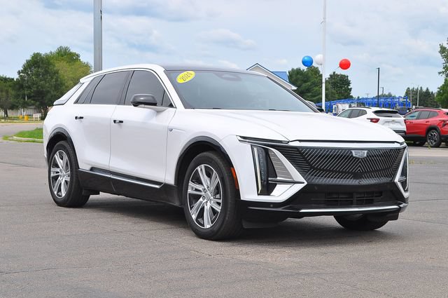 Used 2024 Cadillac Lyriq Tech w/ LPO, Floor Liner Package AWD/4WD image 1