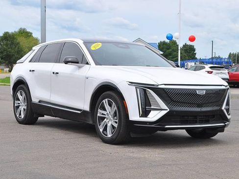 Used 2024 Cadillac Lyriq Tech w/ LPO, Floor Liner Package AWD/4WD image 1