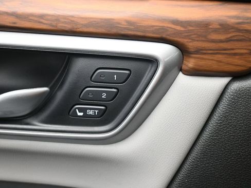 Used 2020 Honda CR-V EX-L image 18