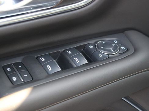 Used 2024 Chevrolet Tahoe High Country w/ Premium Package image 12