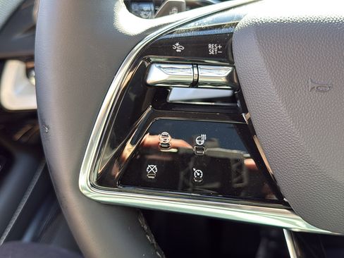 New 2025 Cadillac Optiq Luxury 1 w/ LPO, Floor Liner Package image 15