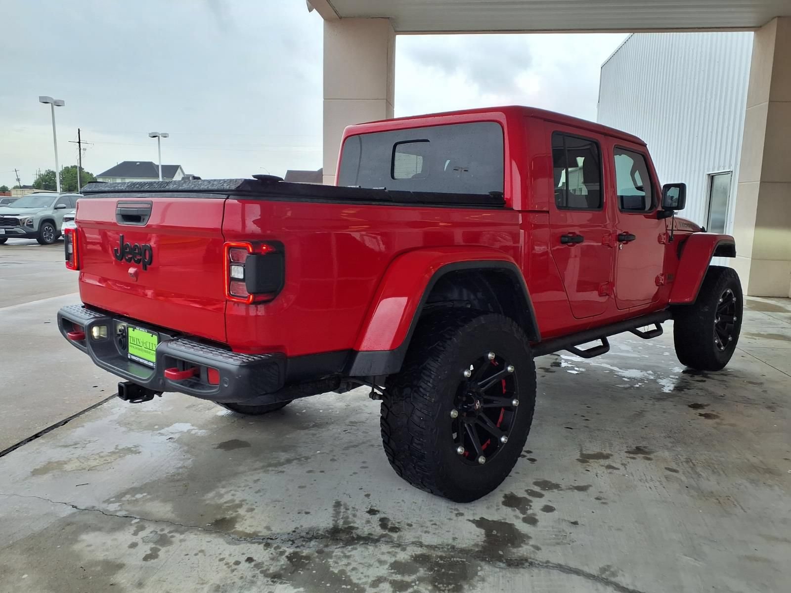 Used 2020 Jeep Gladiator Rubicon AWD/4WD image 2