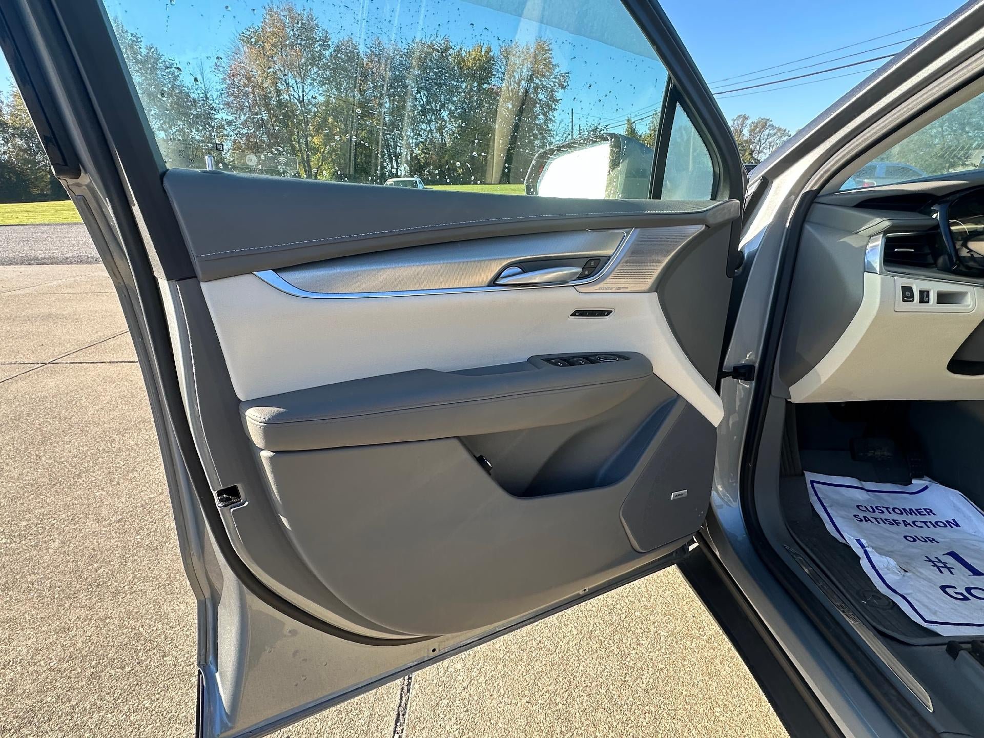 Used 2025 Cadillac XT5 Premium Luxury AWD/4WD image 10