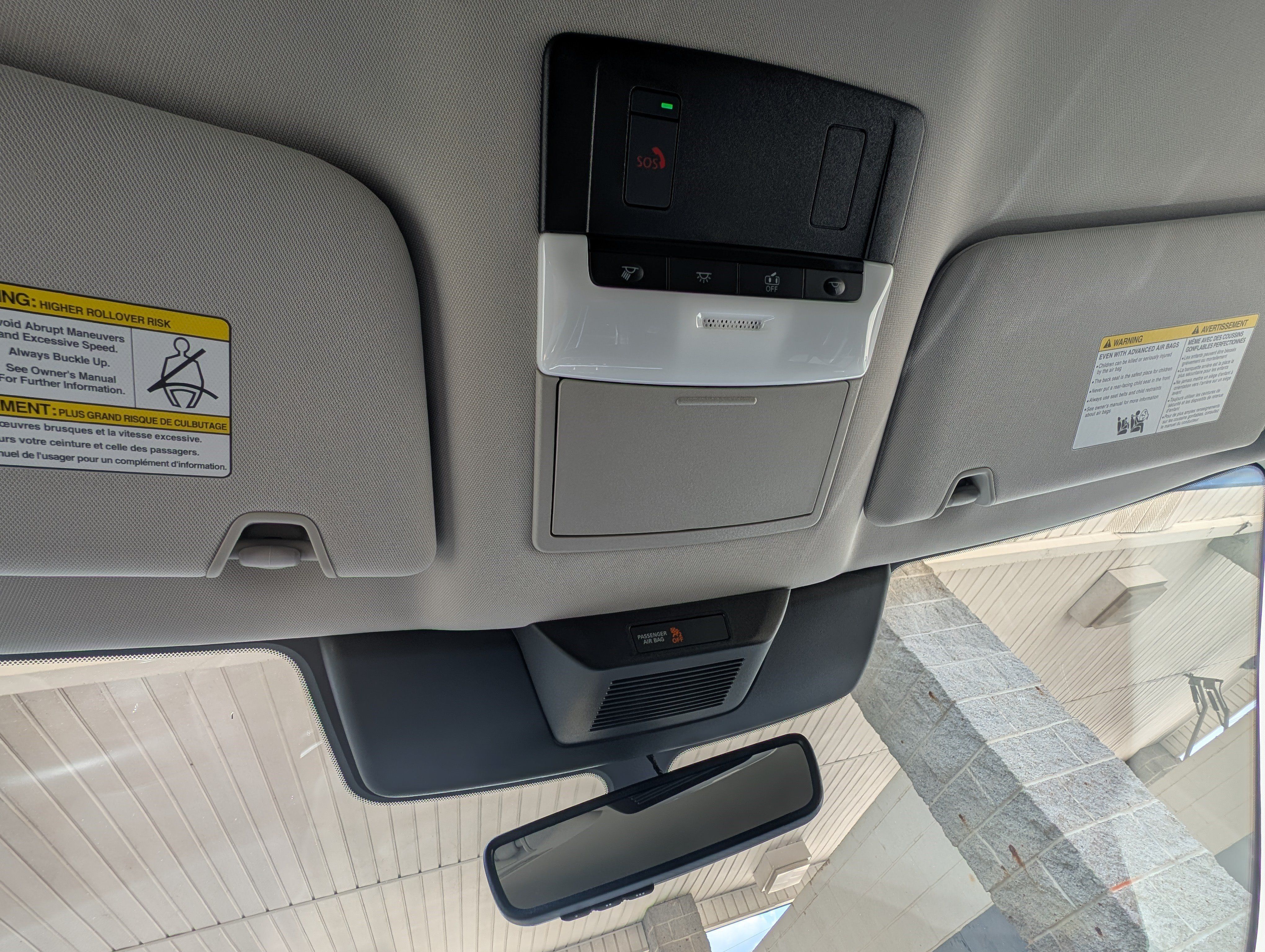 Used 2025 Nissan Pathfinder SL FWD image 31