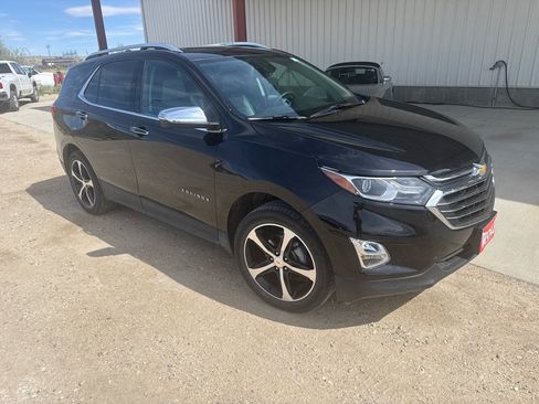 Used 2021 Chevrolet Equinox Premier AWD/4WD image 5